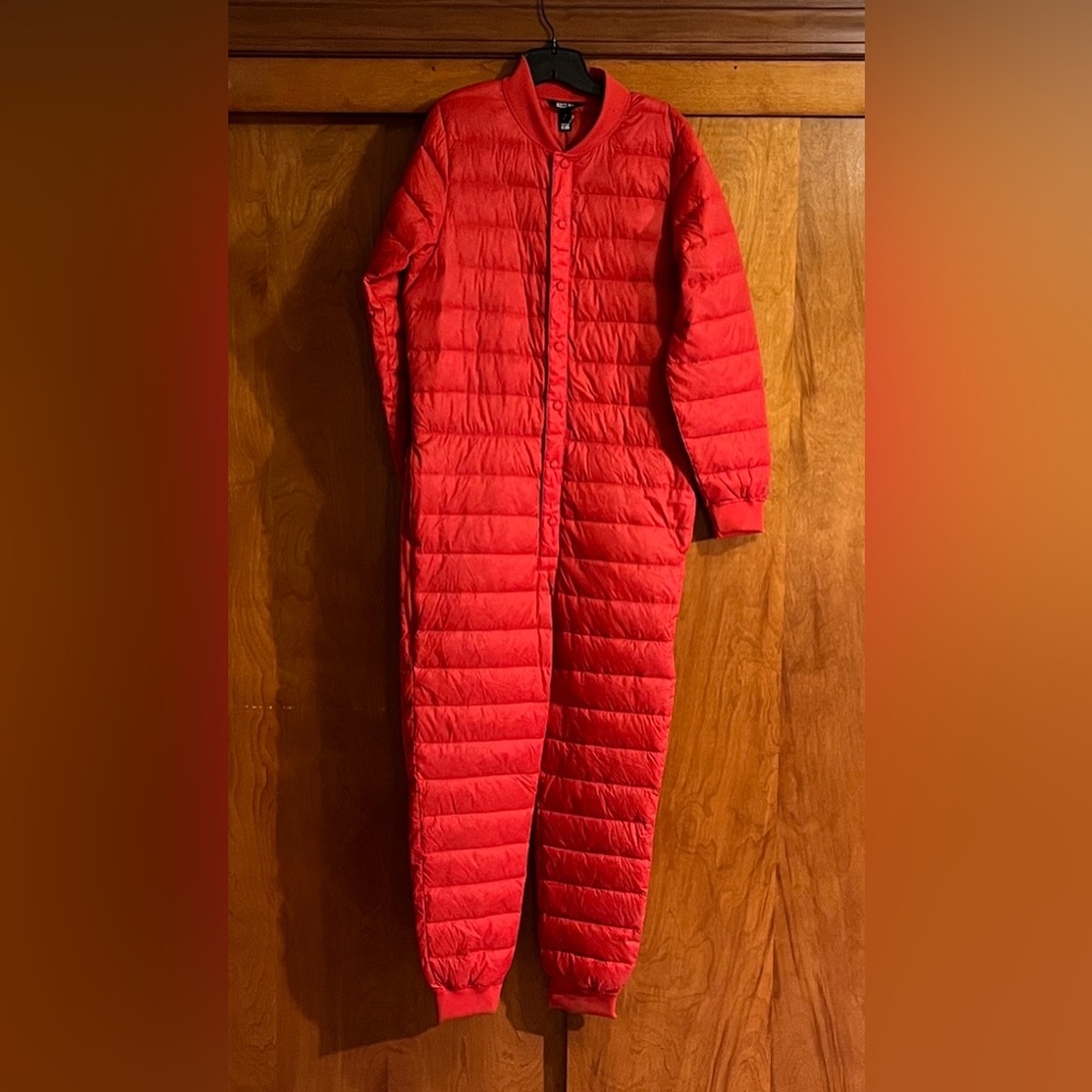 NWT Men’s/Woman’s size small Eddie Bauer 650 Fill Down Camp Suit one piece